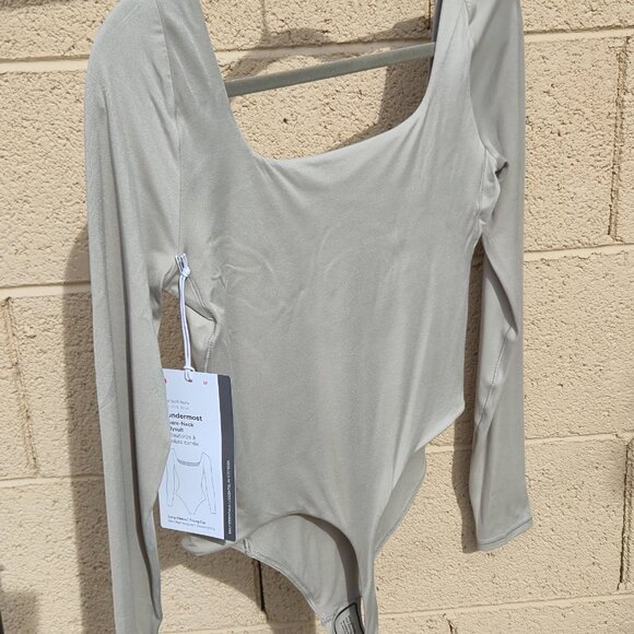 Lululemon Wundermost Ultra-Soft Nulu Square-Neck Long-Sleeve Bodysuit- M - Picture 5 of 6